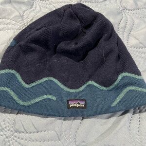 Patagonia whale tail baby hat